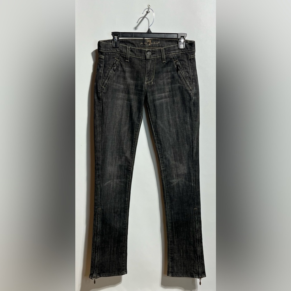 7 For All Mankind Women’s Zipper Jeans  Size‎ 26 Inseam 32” Grey